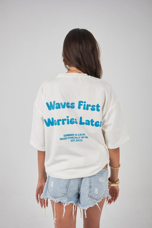 "WAVES FIRST" Off-white Oversized Tee